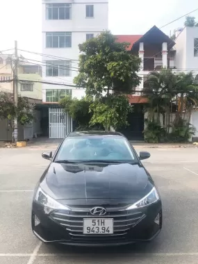 ELANTRA